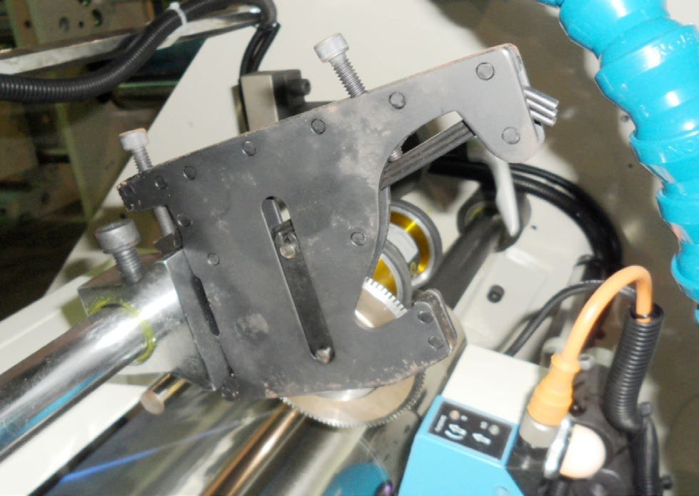 Vertical Continuous Perforation (Post-Sleeve)